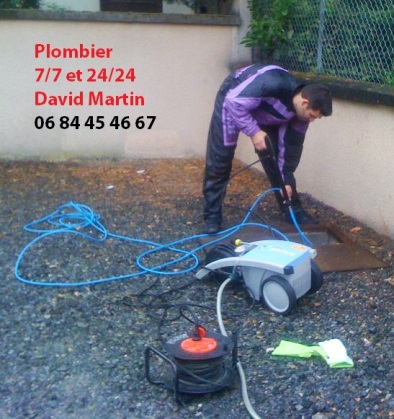 plombier Saint Priest pour un débouchage de WC, de canalisation, de douche, de baignoire... 06 84 45 46 67